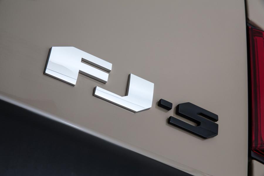  Toyota FJ-S Cruiser 2012 года  (фото 7 из 14)